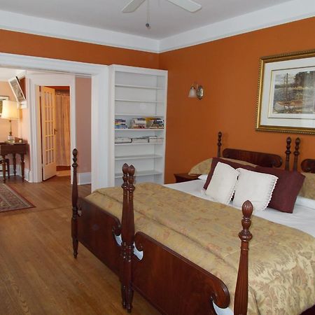 Springbank House Inn Sainte-Catherine Eksteriør billede