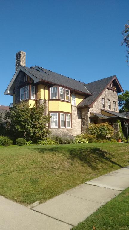 Springbank House Inn Sainte-Catherine Eksteriør billede