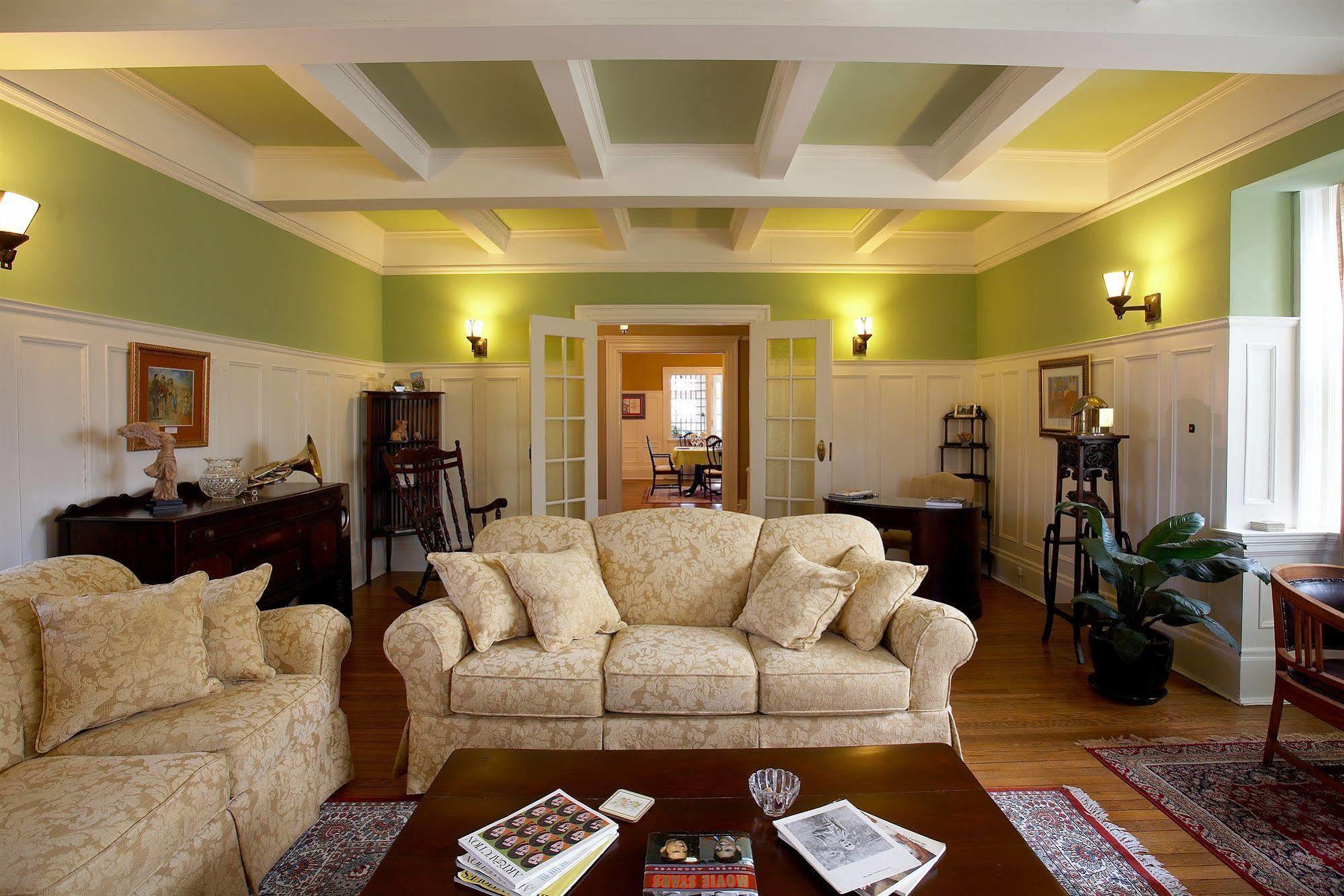 Springbank House Inn Sainte-Catherine Eksteriør billede