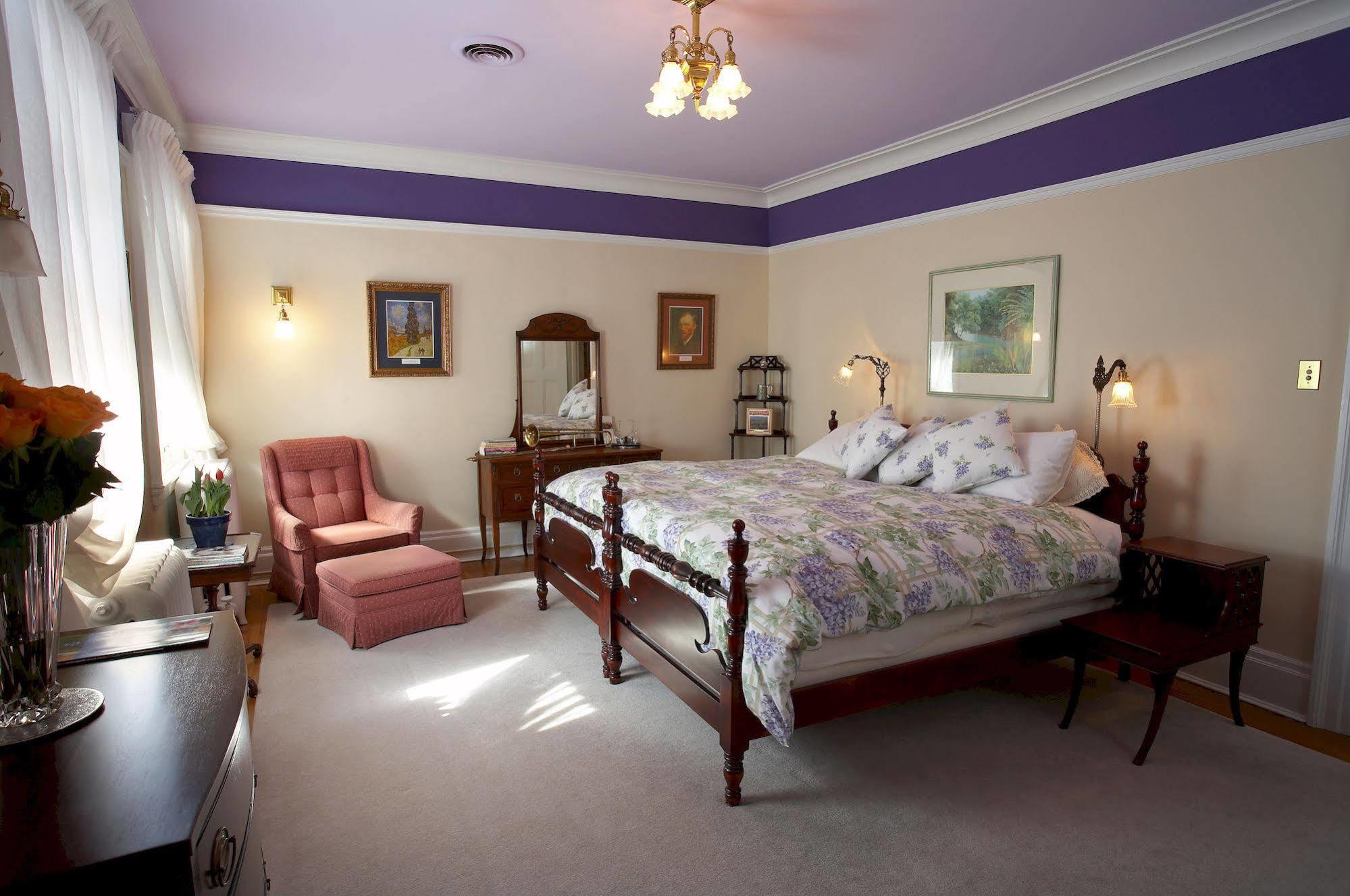 Springbank House Inn Sainte-Catherine Eksteriør billede