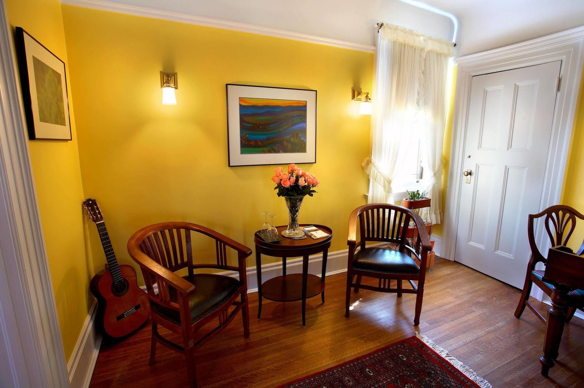 Springbank House Inn Sainte-Catherine Eksteriør billede