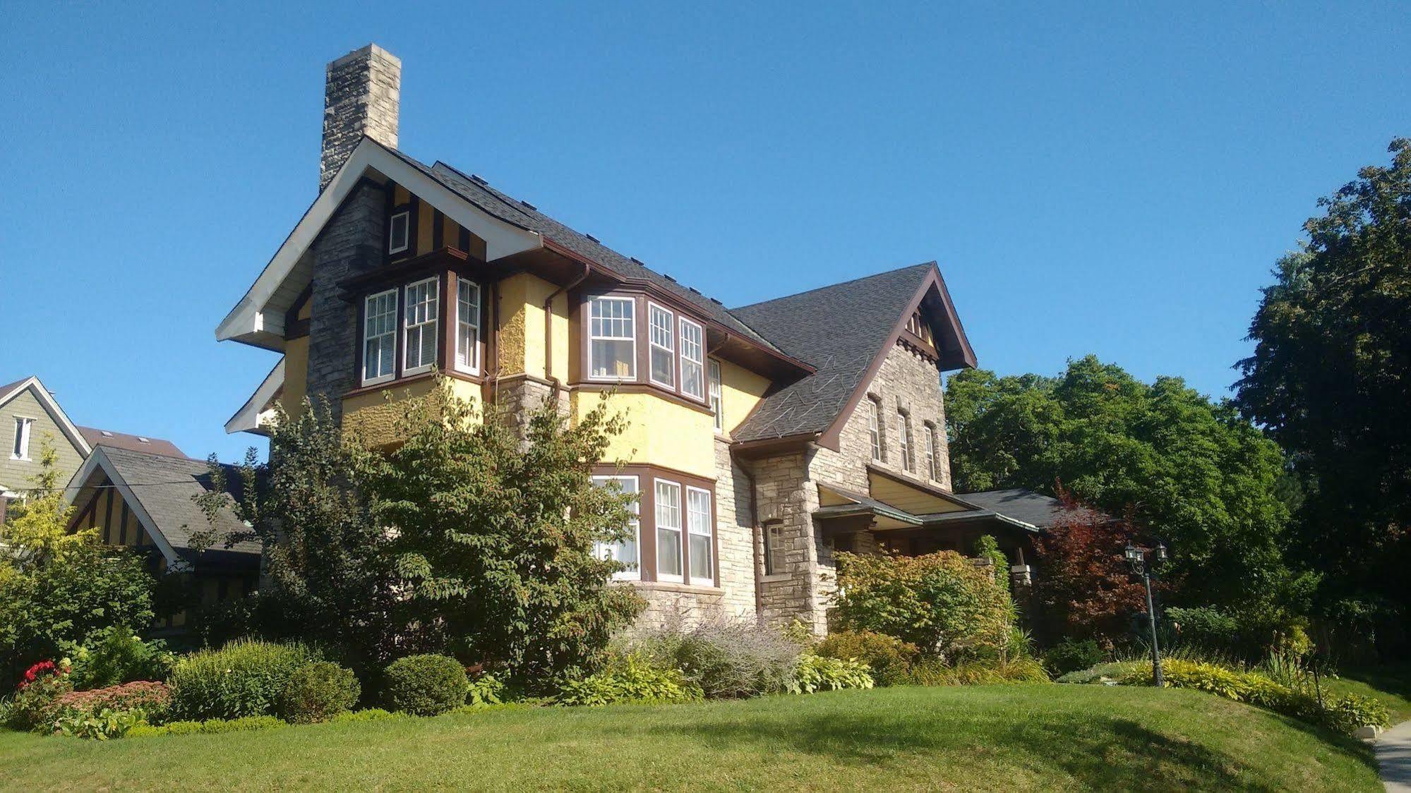 Springbank House Inn Sainte-Catherine Eksteriør billede